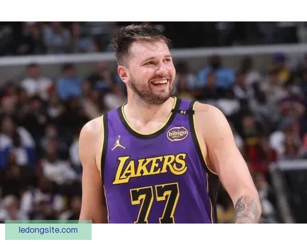 三分王之争东契奇伤退克努佩尔领先七球稳居联盟榜首