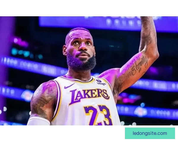 詹姆斯1229胜超贾巴尔 四十岁老将续写篮球传奇辉煌