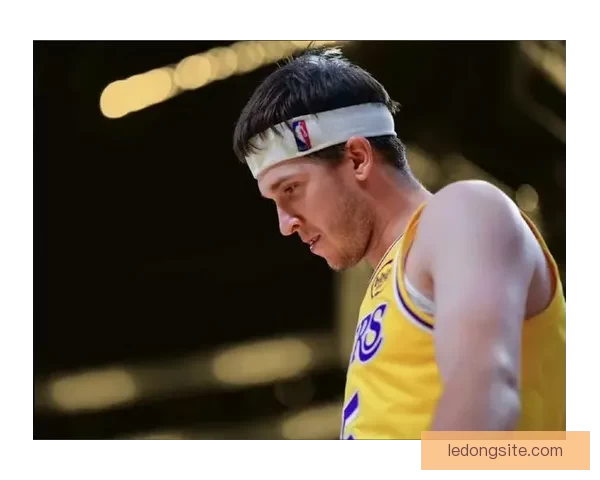 里夫斯左侧斜腹肌二级拉伤将缺阵四到六周